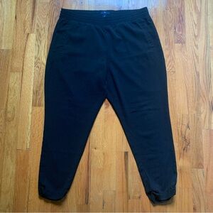 Gap black capri pants size L